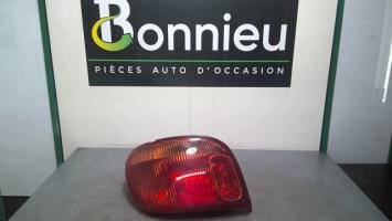 Fanale posteriore principale sinistro (luci)