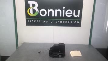 Fermeture centralisee avant droit