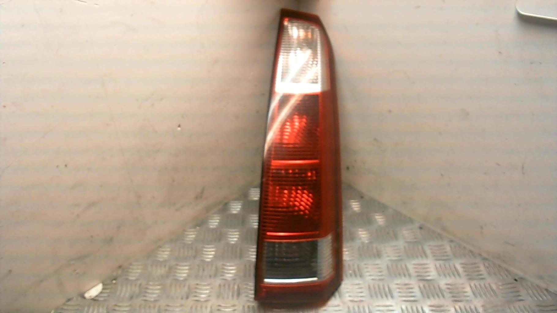 Fanale posteriore principale destro (luci)
