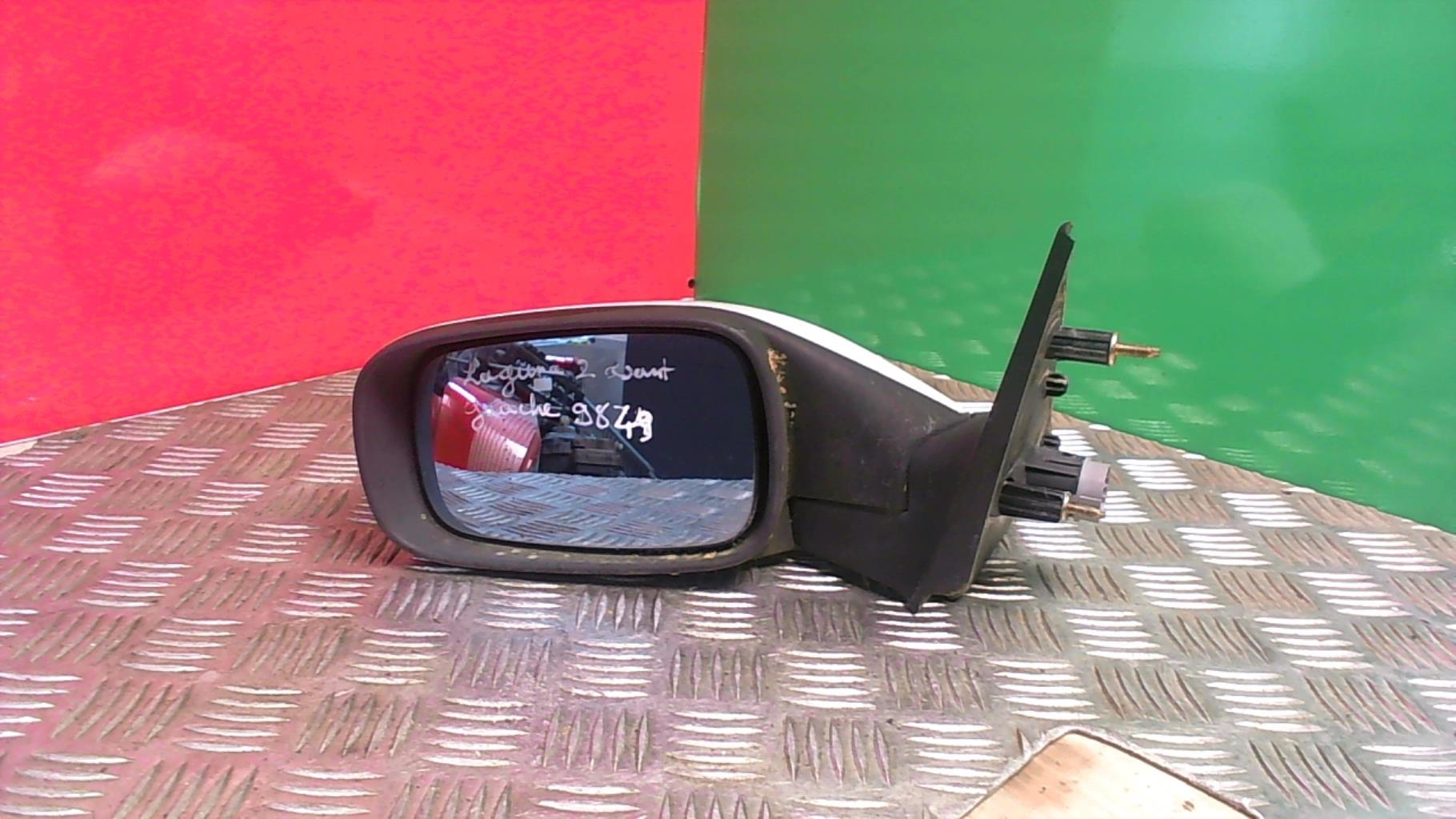 Retrovisor izquierdo