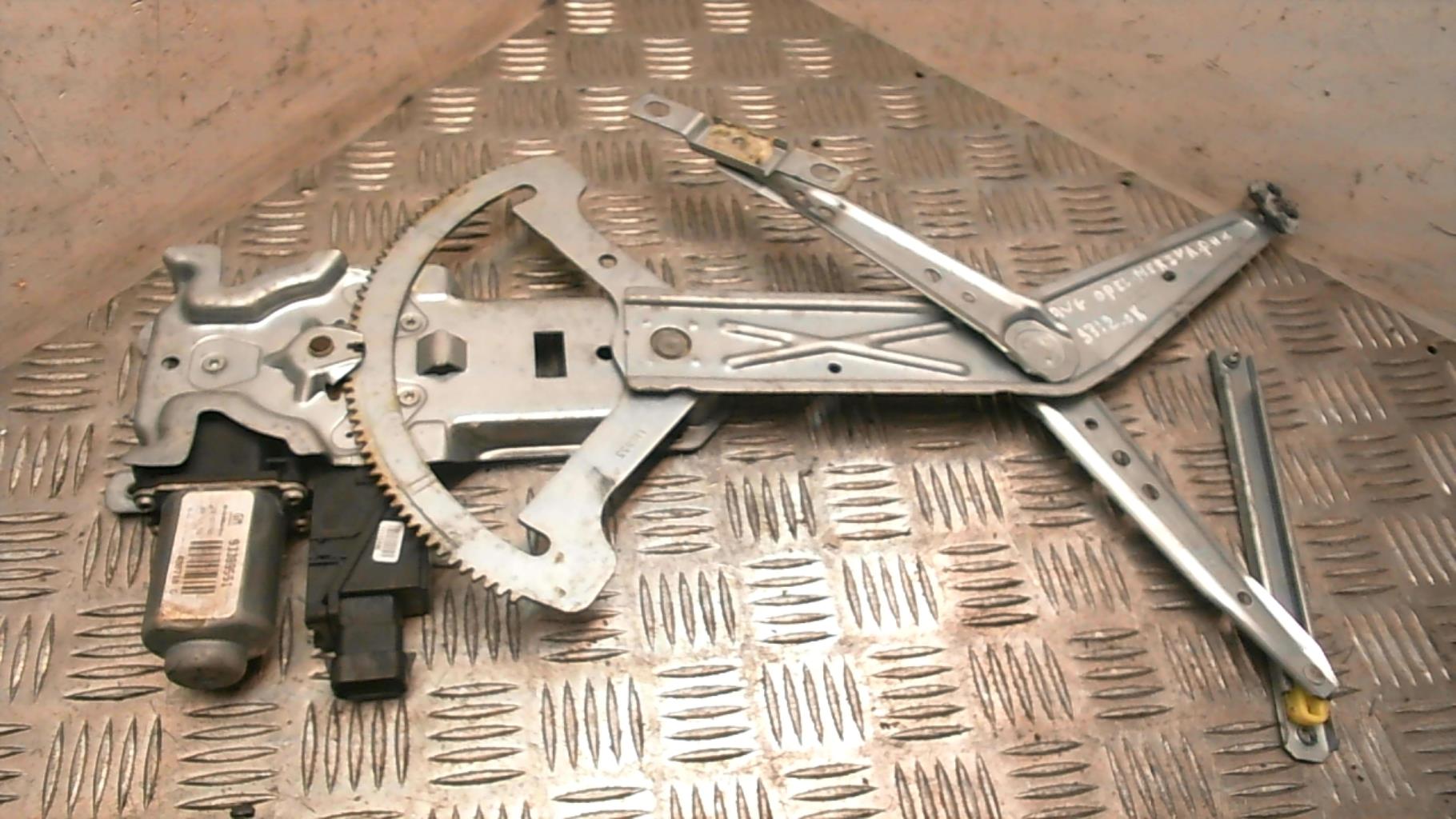 Leve vitre electrique avant gauche