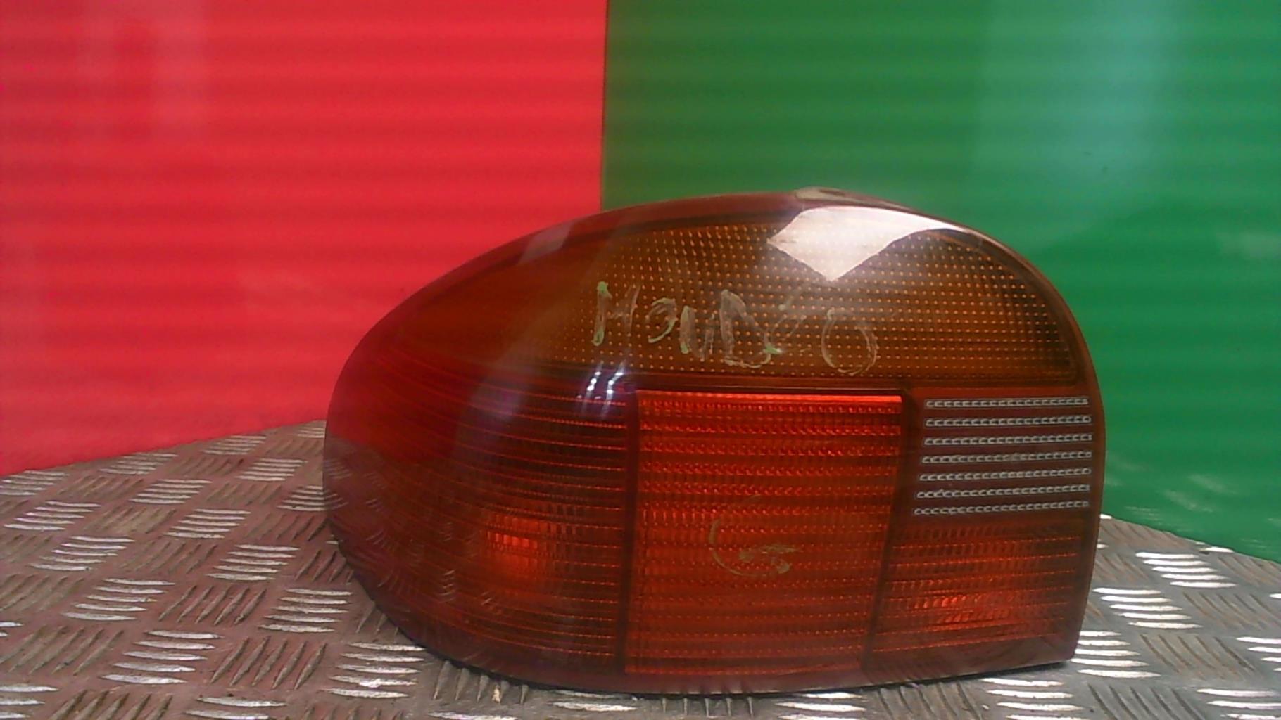 Fanale posteriore principale sinistro (luci)