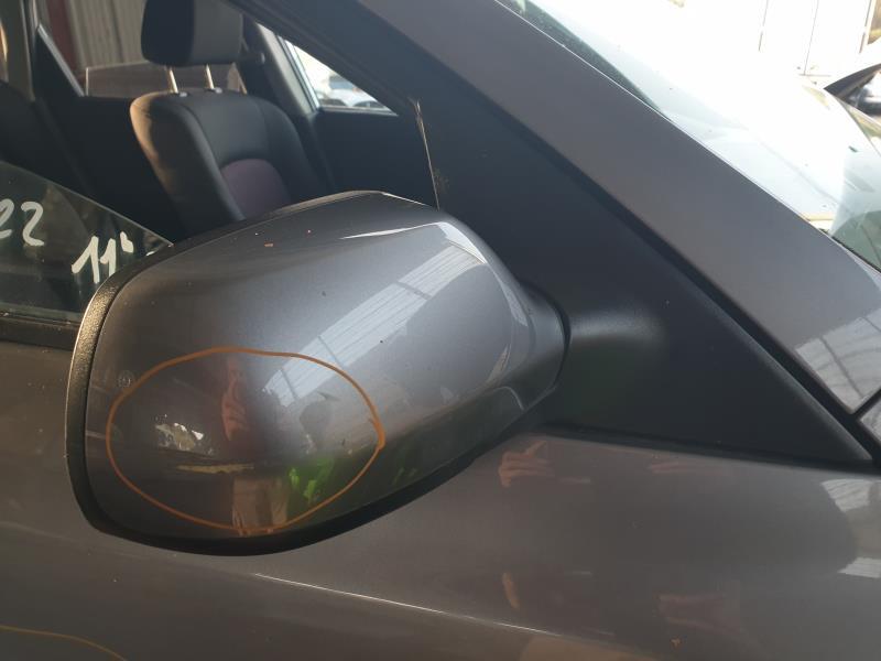 Retrovisor derecho