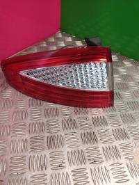 Fanale posteriore principale sinistro (luci)