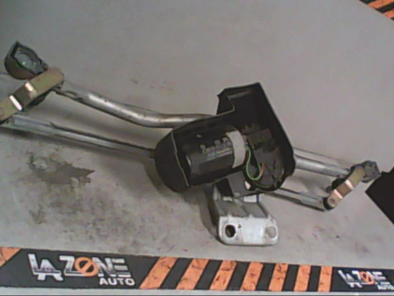 Moteur essuie glace avant
