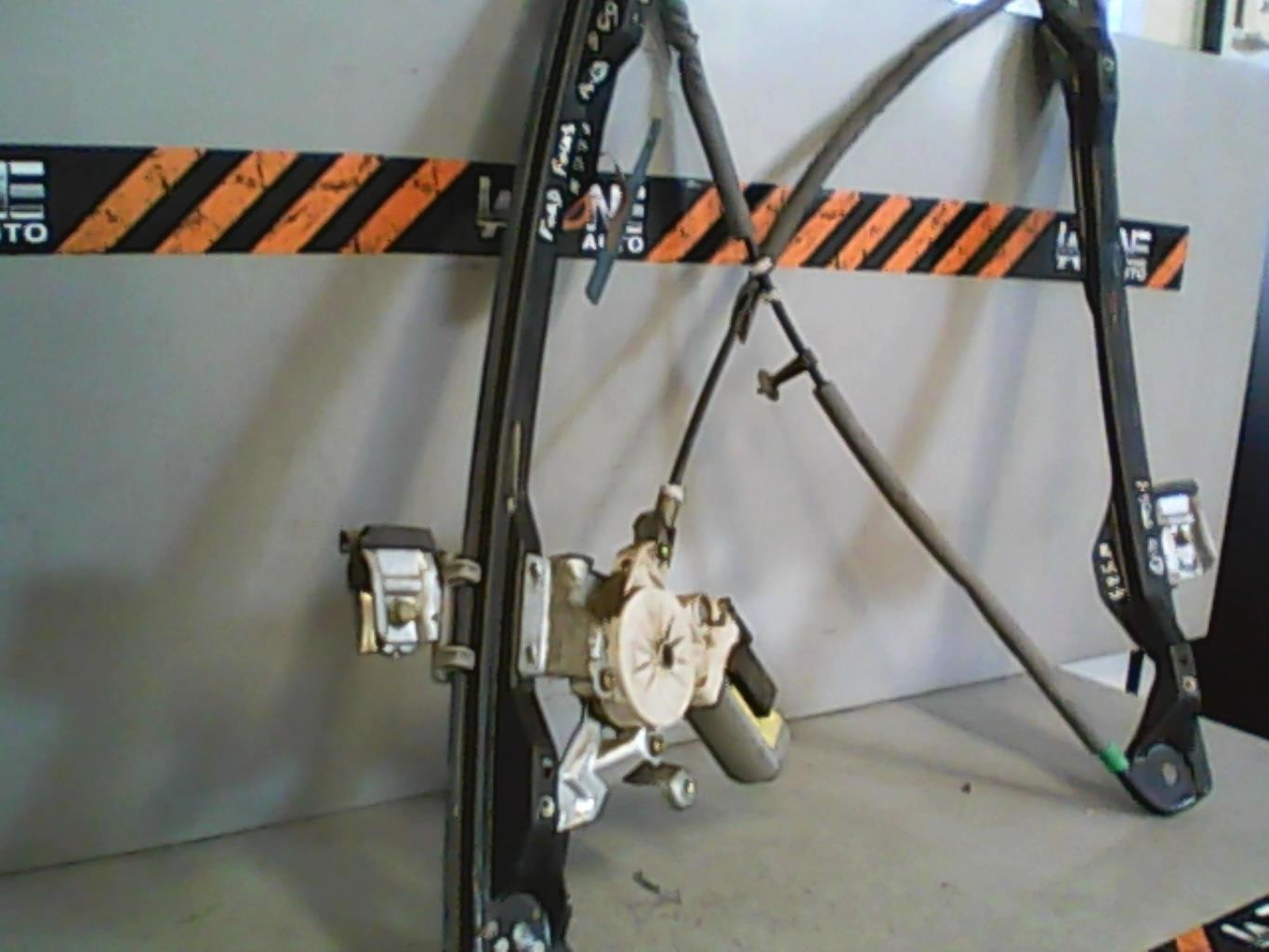 Leve vitre electrique avant droit