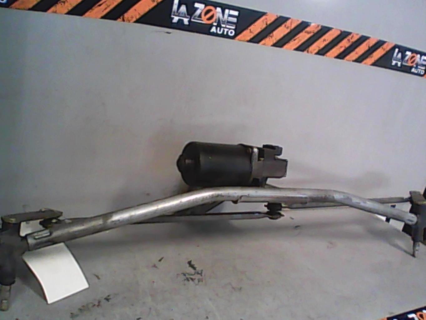 Moteur essuie glace avant