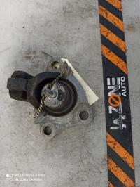 Support moteur droit