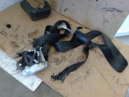 Ceinture arriere droit