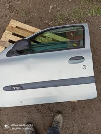 Porte avant gauche