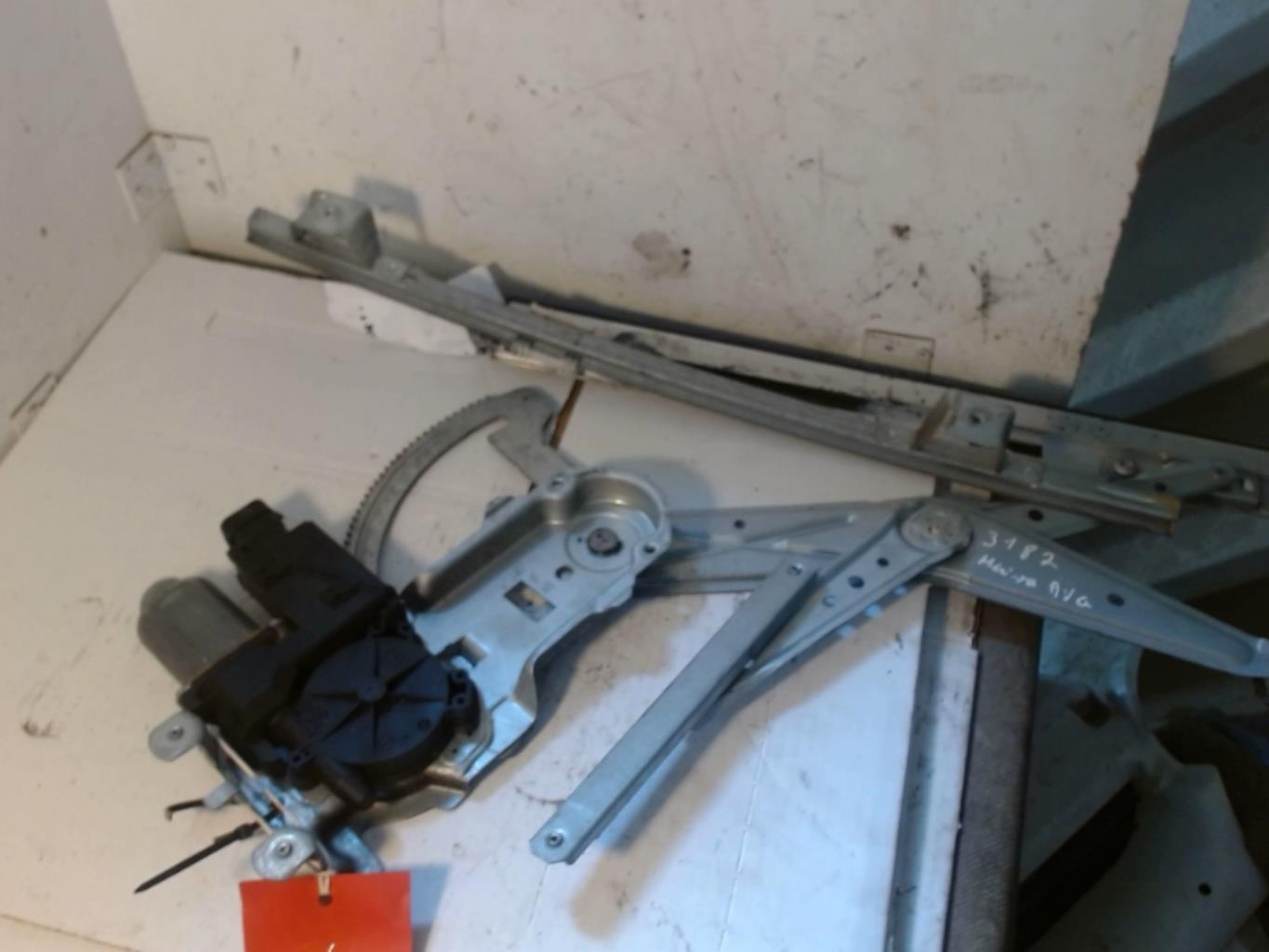 Mecanisme de leve vitre electrique avant gauche