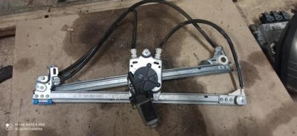 Leve vitre electrique avant droit