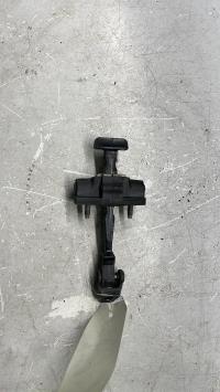 Tirant de porte avant gauche