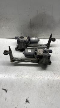 Moteur essuie glace avant