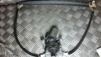 Leve vitre electrique avant droit