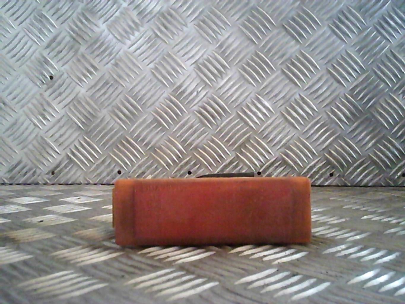 Optique avant secondaire gauche (feux)(clignotant)