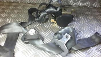 Ceinture arriere droit