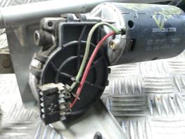 Moteur essuie glace avant