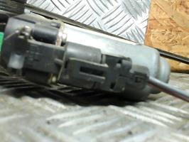 Leve vitre electrique avant droit
