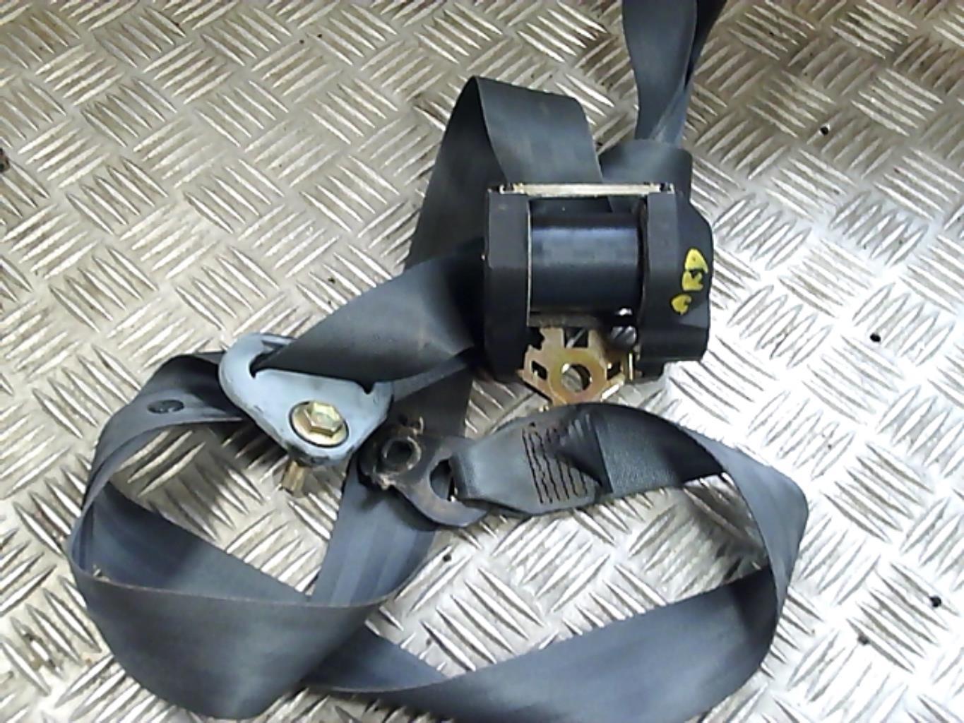 Ceinture arriere droit