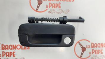 Poignee porte avant gauche