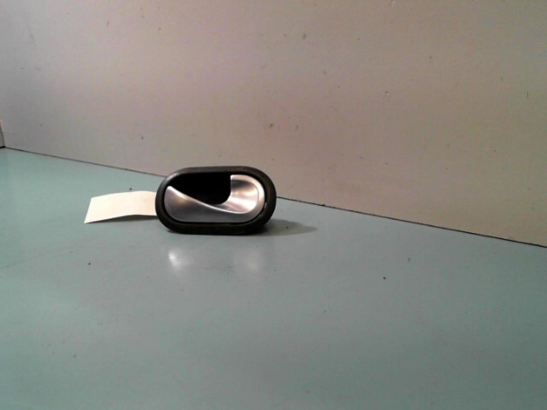 Poignee interieur arriere droit