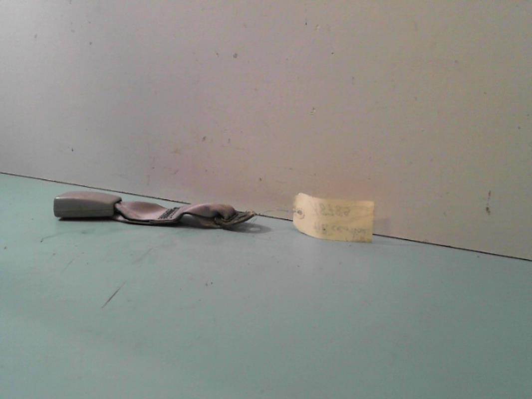 Attache ceinture arriere gauche