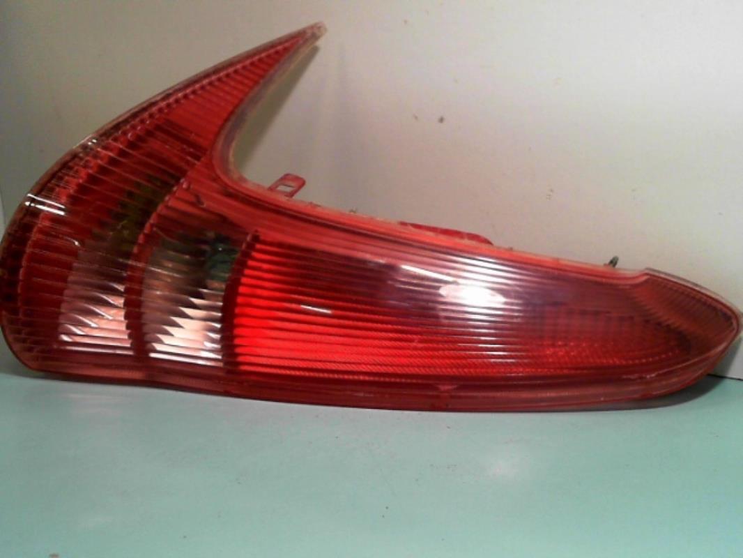 Fanale posteriore principale sinistro (luci)