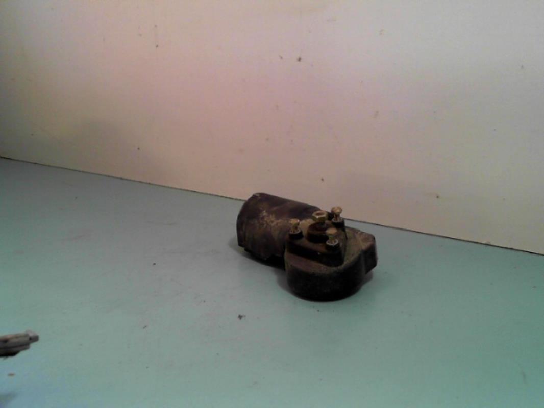 Moteur essuie glace avant