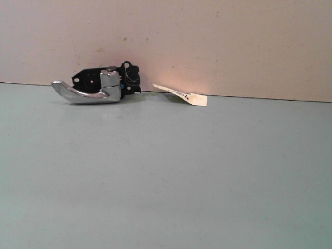 Poignee interieur avant droit