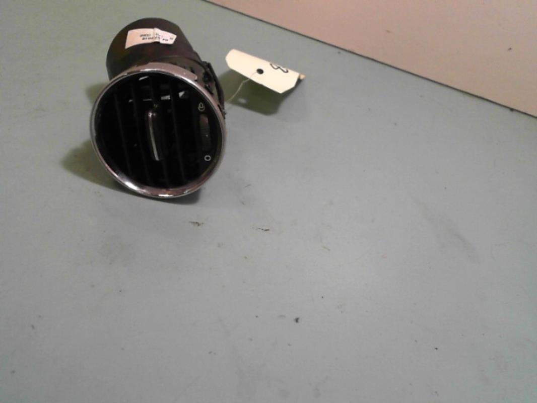 Aerateur tableau de bord avant gauche