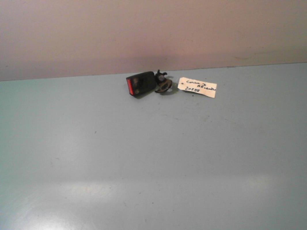 Attache ceinture arriere centrale