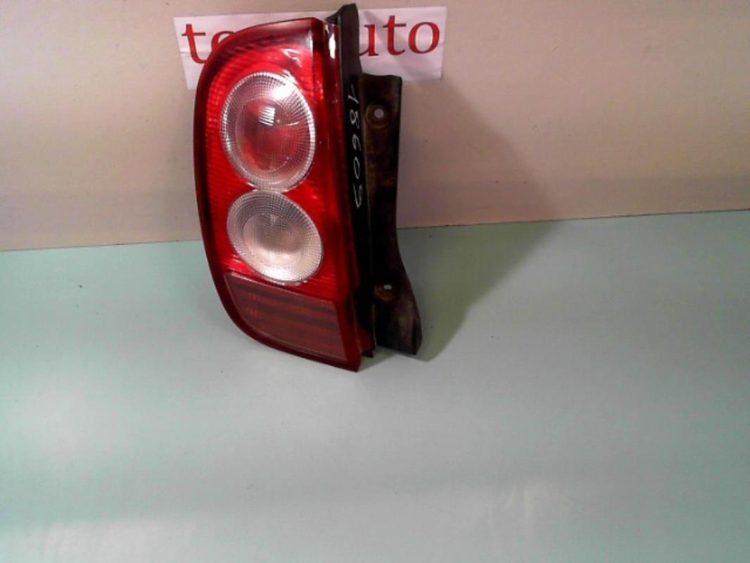 Fanale posteriore principale sinistro (luci)