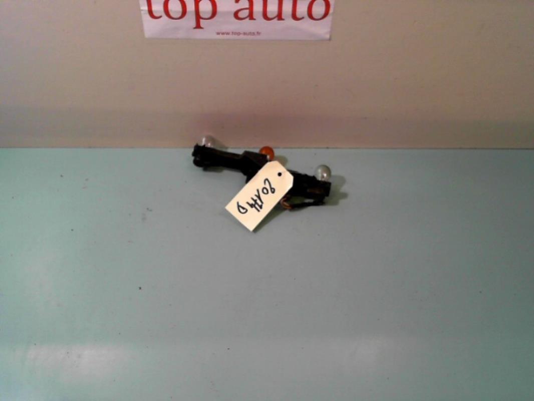 Base portalampade fanale posteriore destro