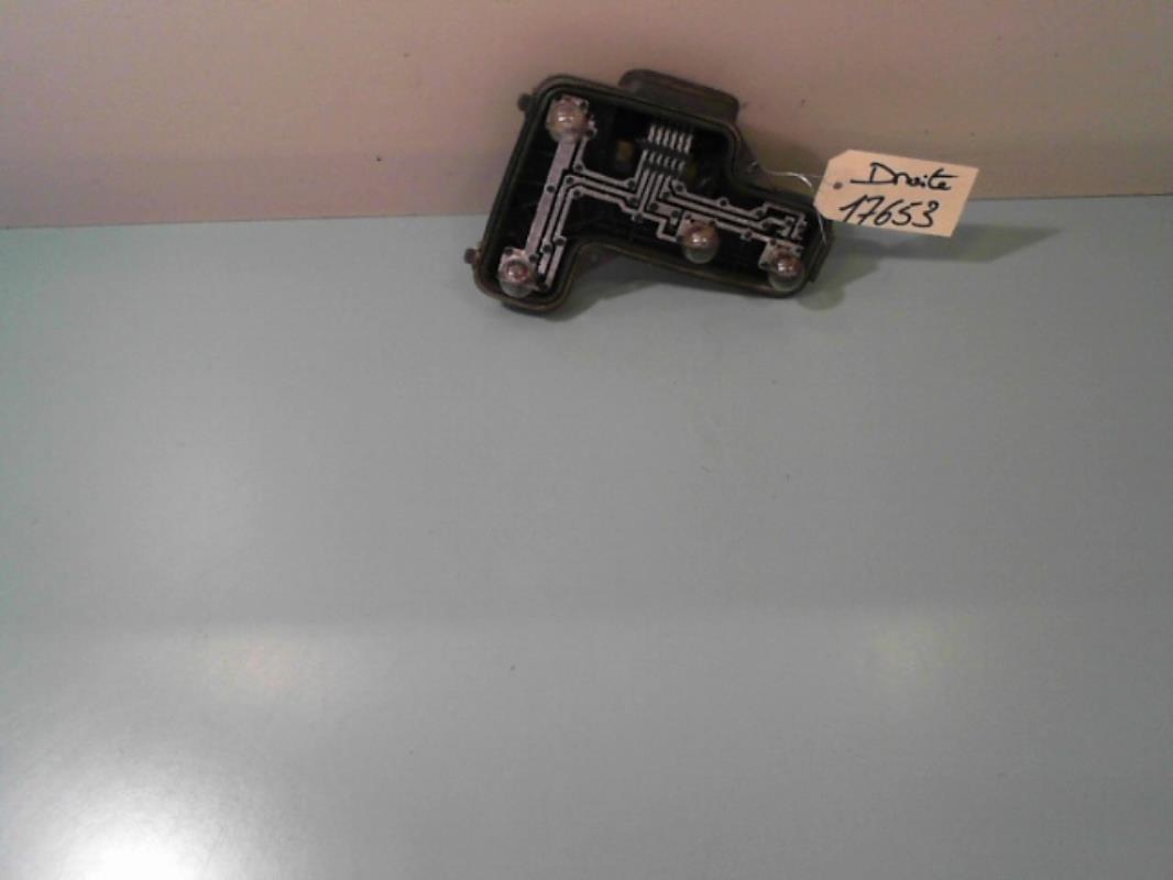 Base portalampade fanale posteriore destro