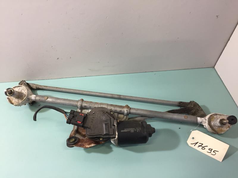 Moteur essuie glace avant
