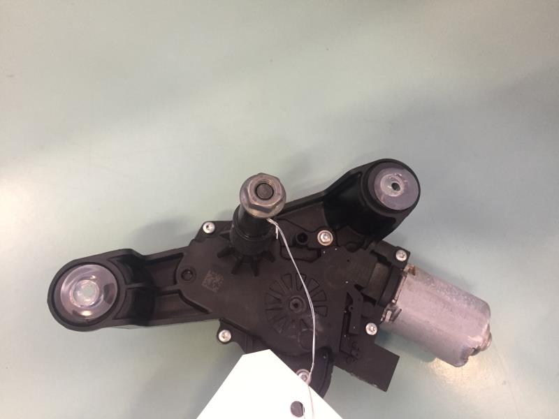 Moteur essuie glace arriere