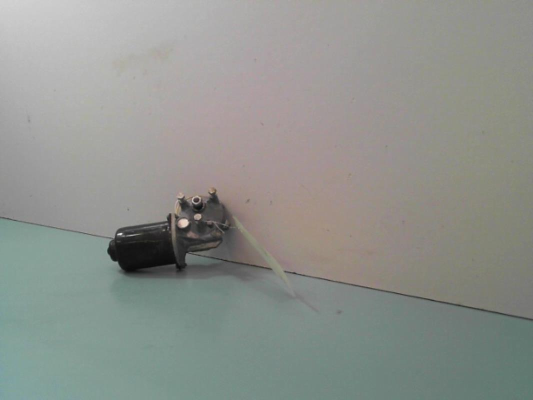 Moteur essuie glace avant