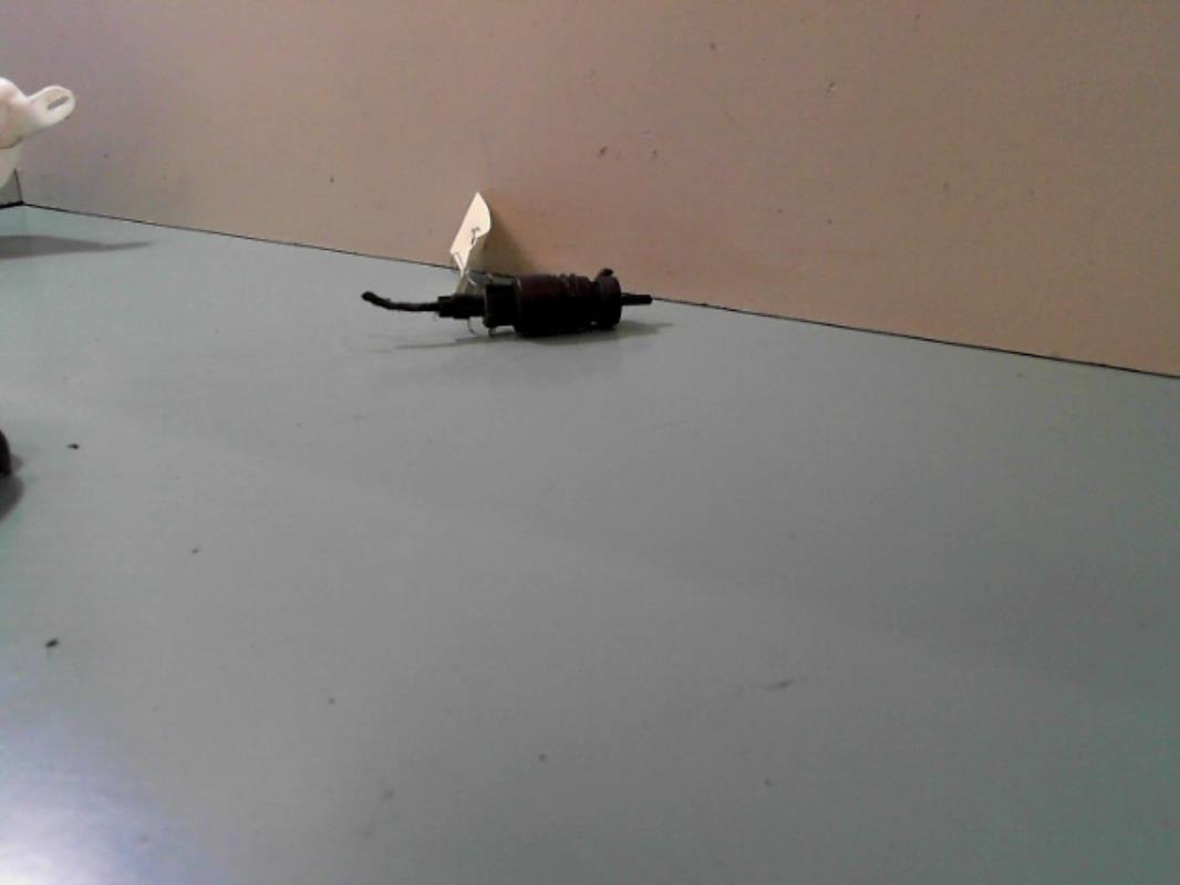 Pompe lave glace avant