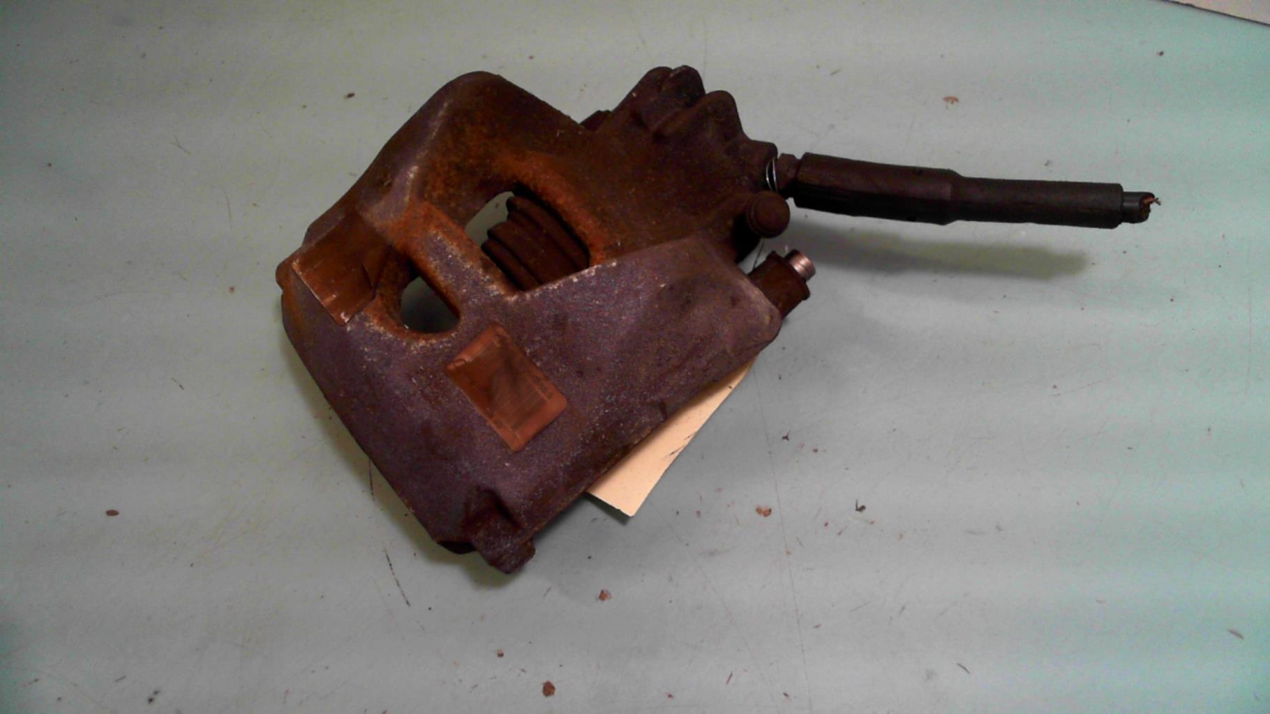 Etrier avant gauche (freinage)