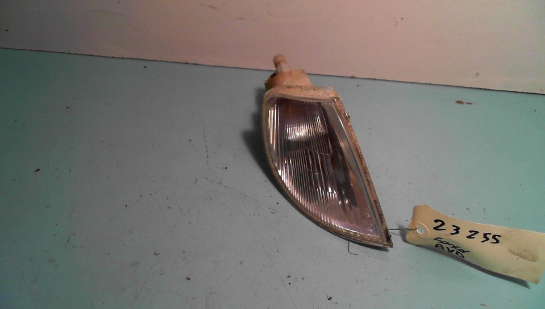 Gruppo ottico anteriore secondario destro (luci)(freccia)