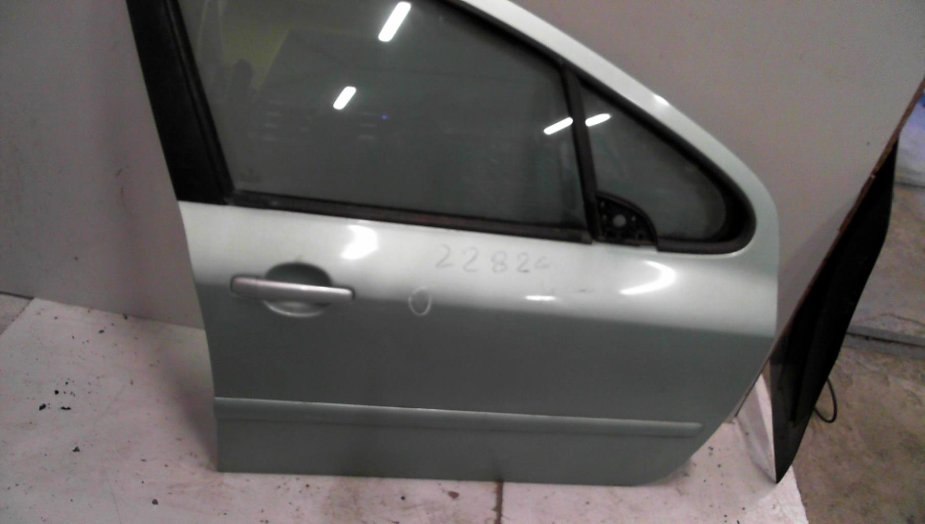 Porte avant droit