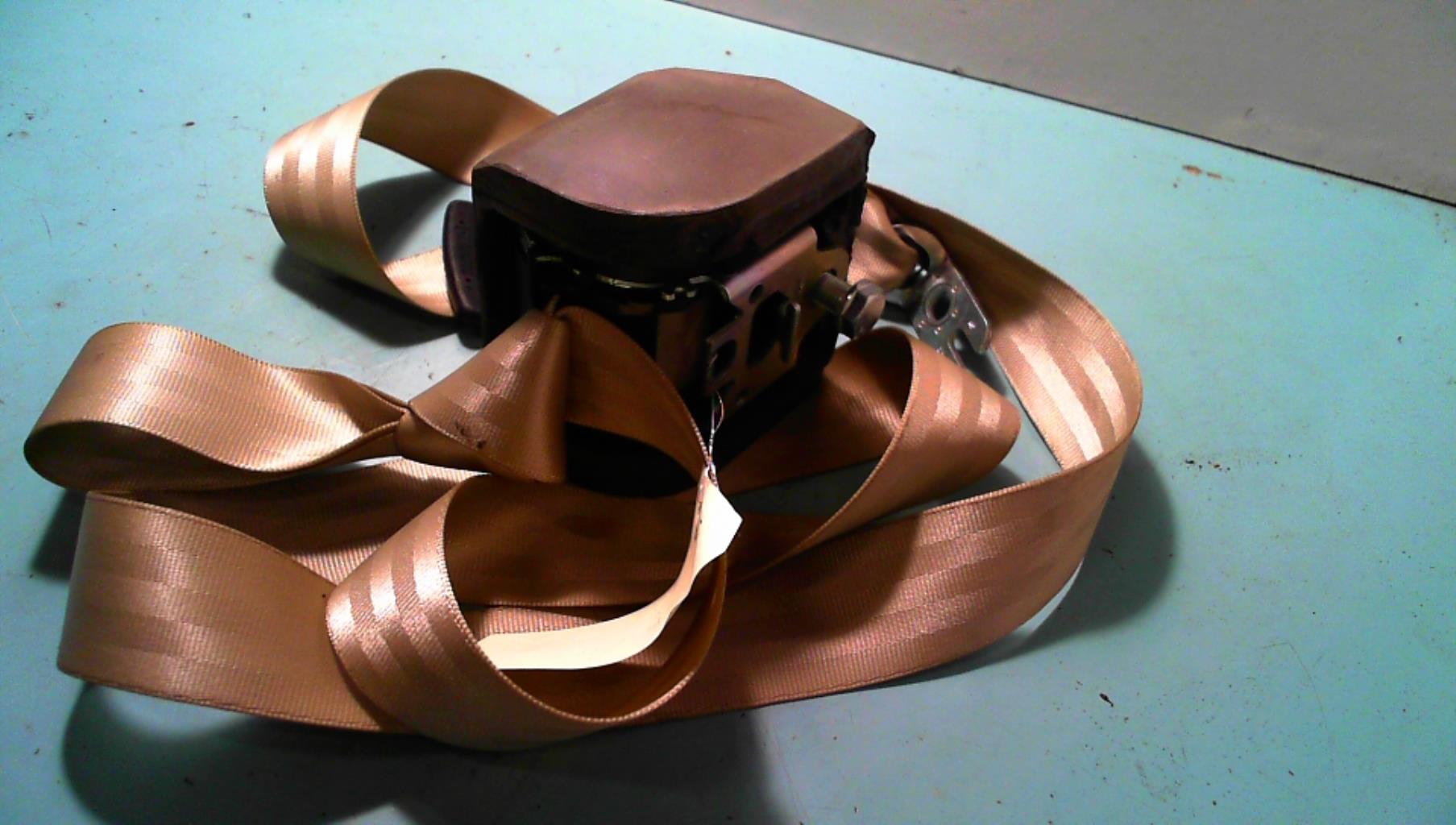 Ceinture arriere droit