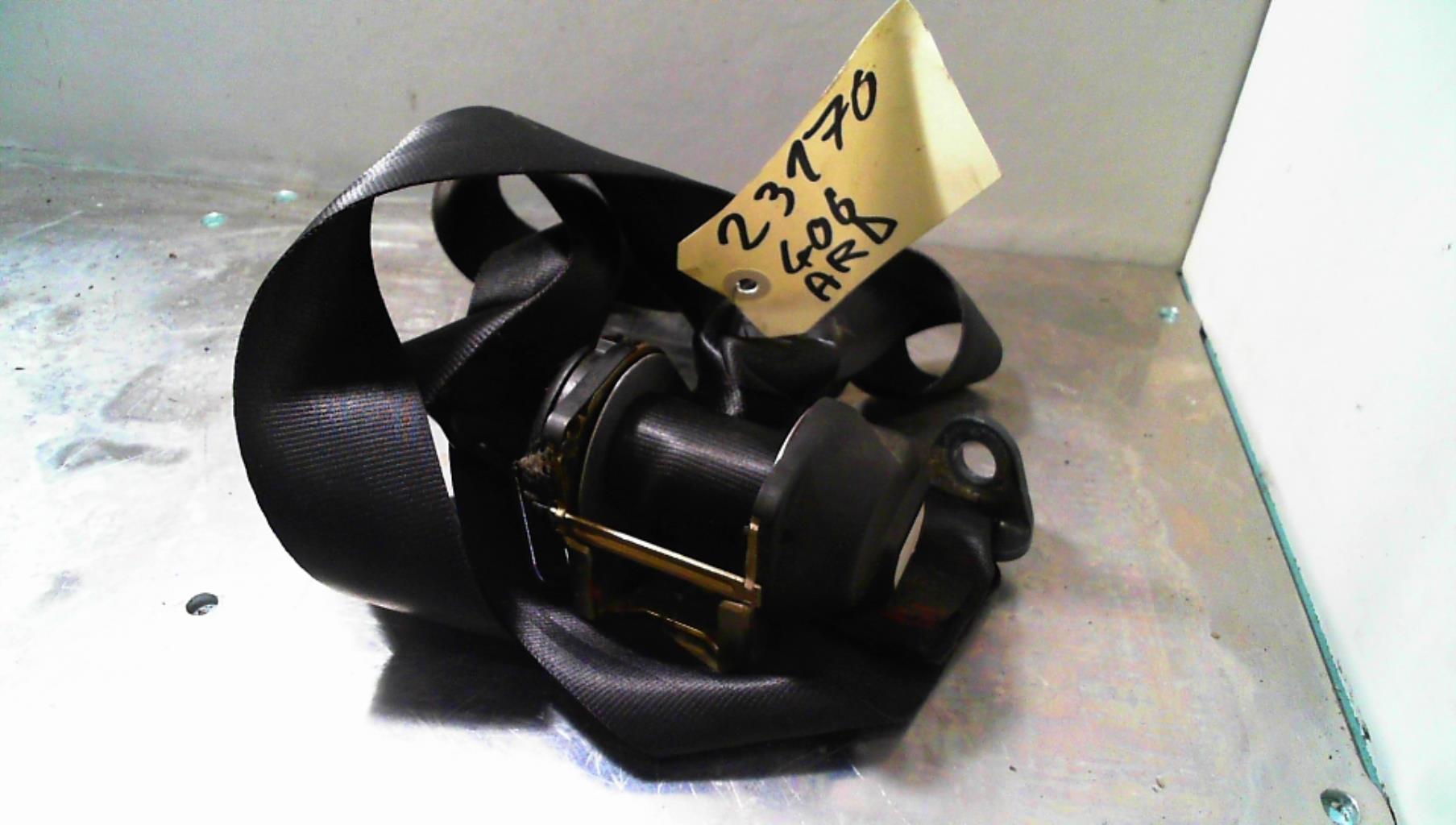 Ceinture arriere droit