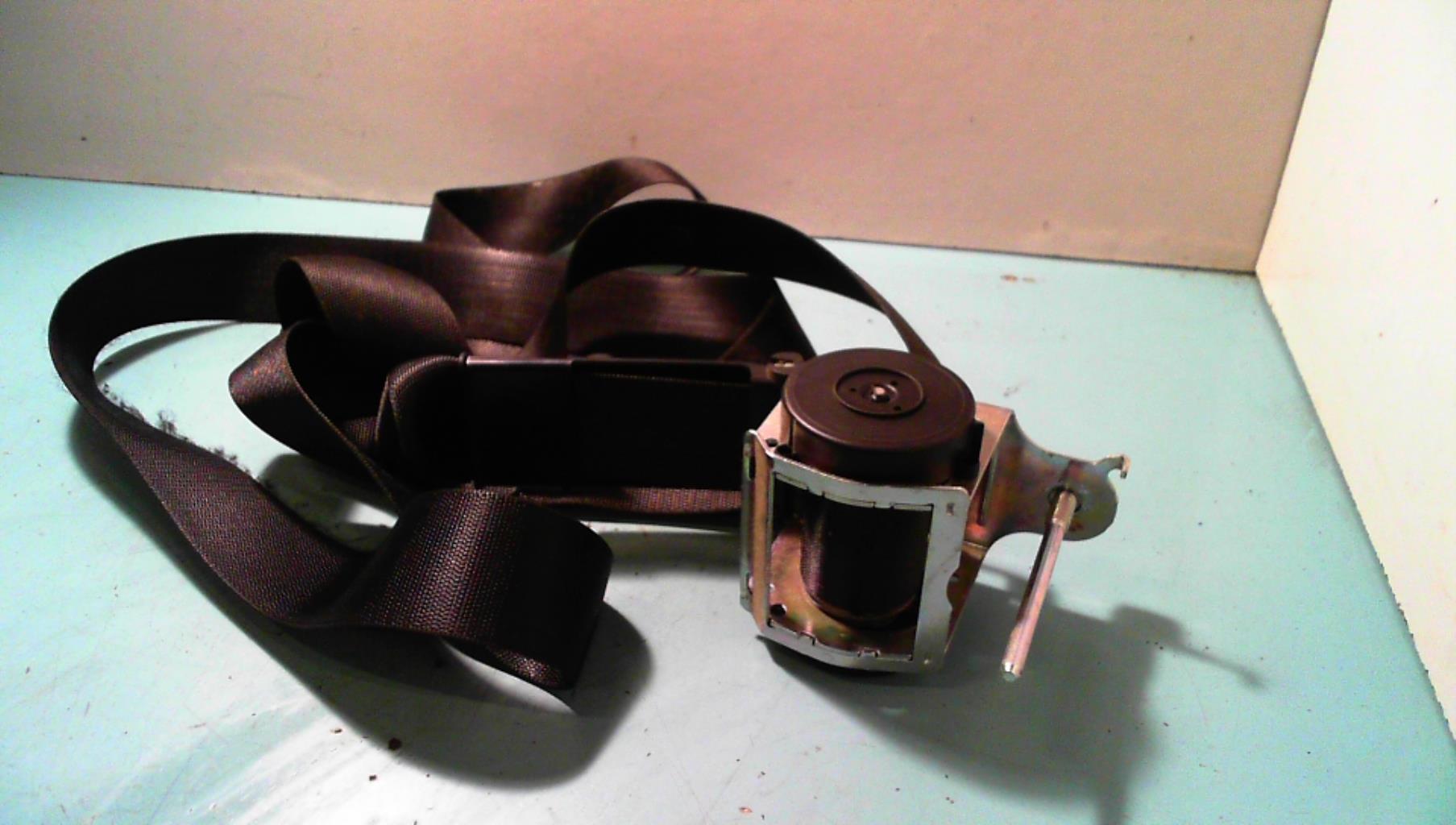 Ceinture avant droit