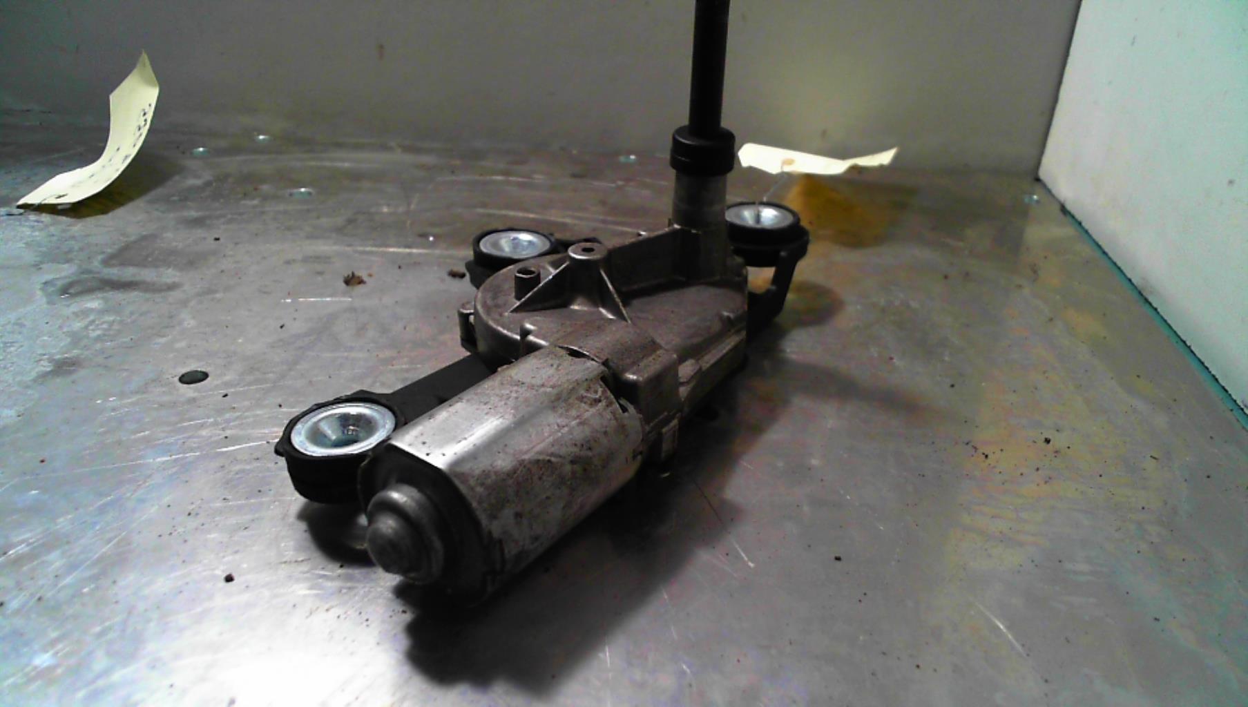 Moteur essuie glace arriere