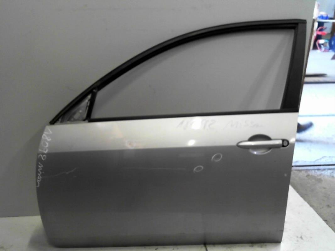 Porte avant gauche