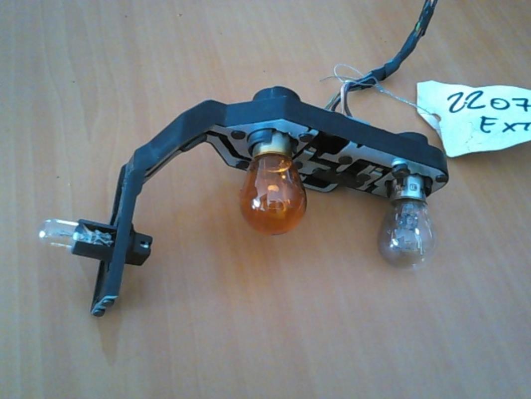 Platine feu arriere droit