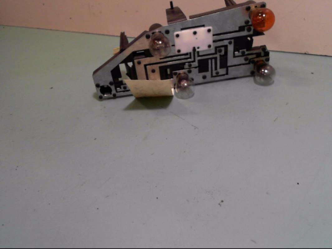 Base portalampade fanale posteriore destro