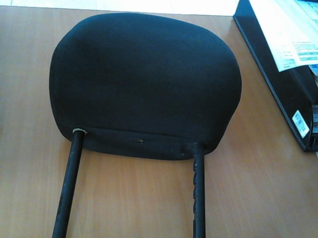Poggiatesta anteriore